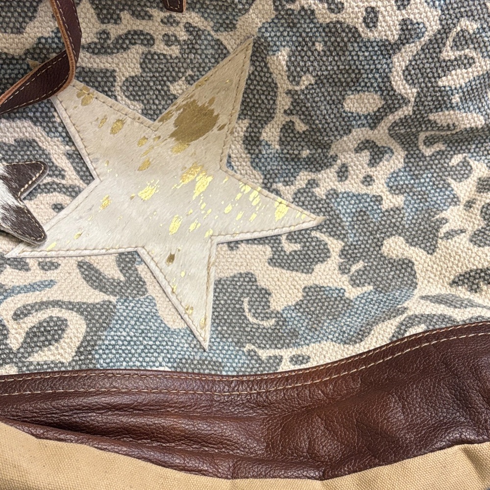 Myra tote bag Stylish Brown and Cream Tote Bag - Picture 3 of 7